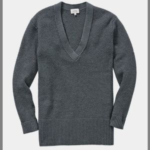 Aritzia 100% Italian Wool Serret Sweater XS